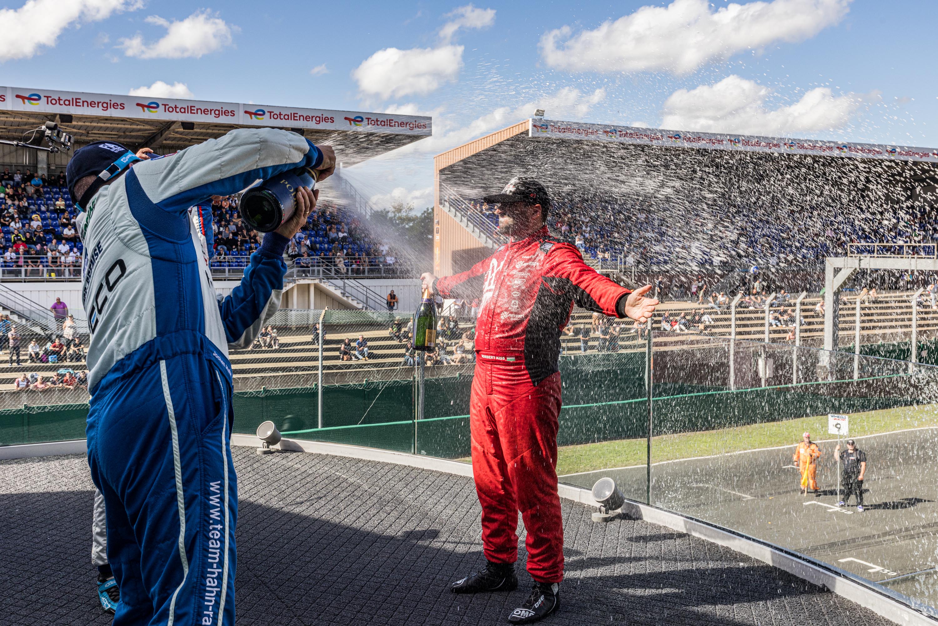 KISS BECOMES FIRST SEVEN-TIME European(实时168体彩赛果官网查询)英国福彩赛车168网记录TRUCK CHAMPION